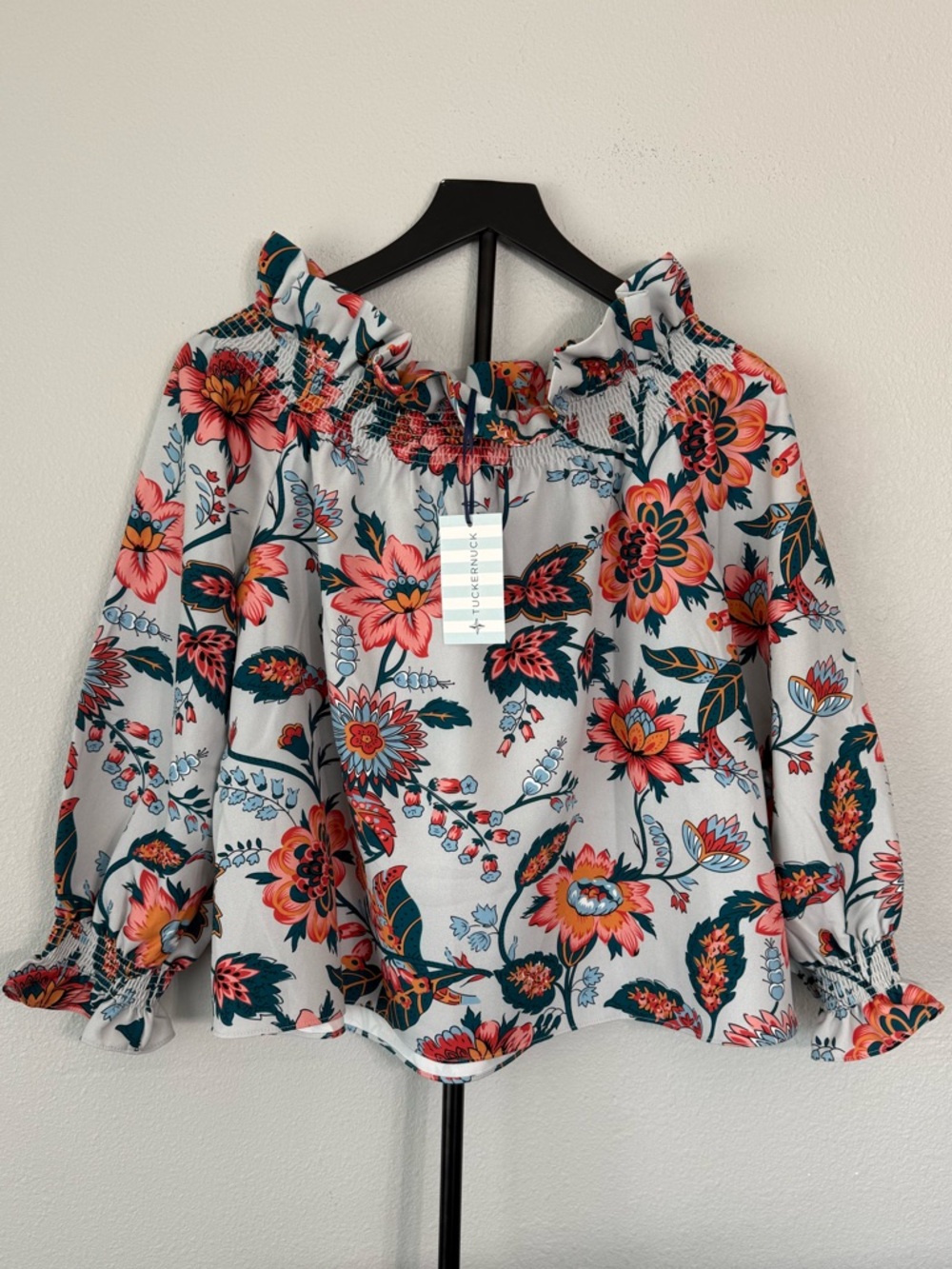 Tuckernuck NWT Marguerite Floral Preppy Chic Feminine Blouse Women Size M - Picture 12 of 13